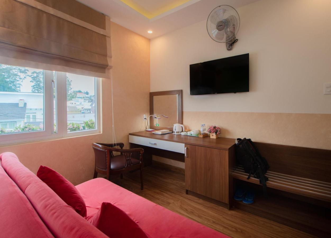 Duy Vinh Hotel Dalat Exterior photo